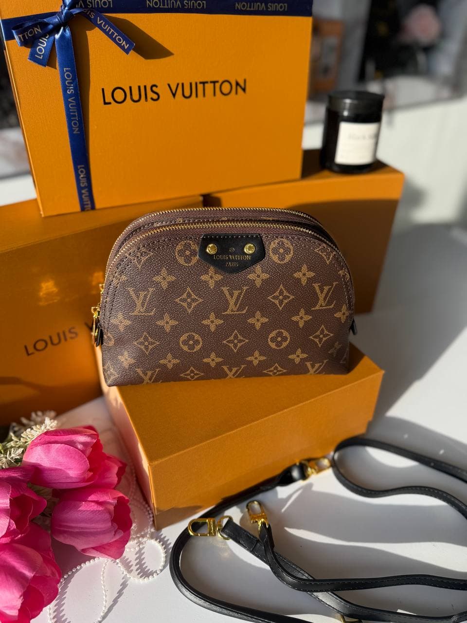 Louis Vuitton Alma жіноча сумка