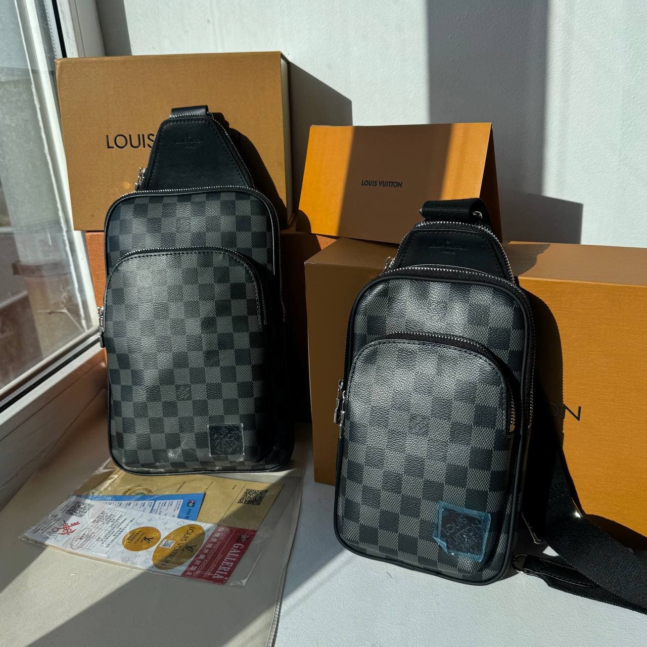 Сумка-слінг Louis Vuitton Avenue