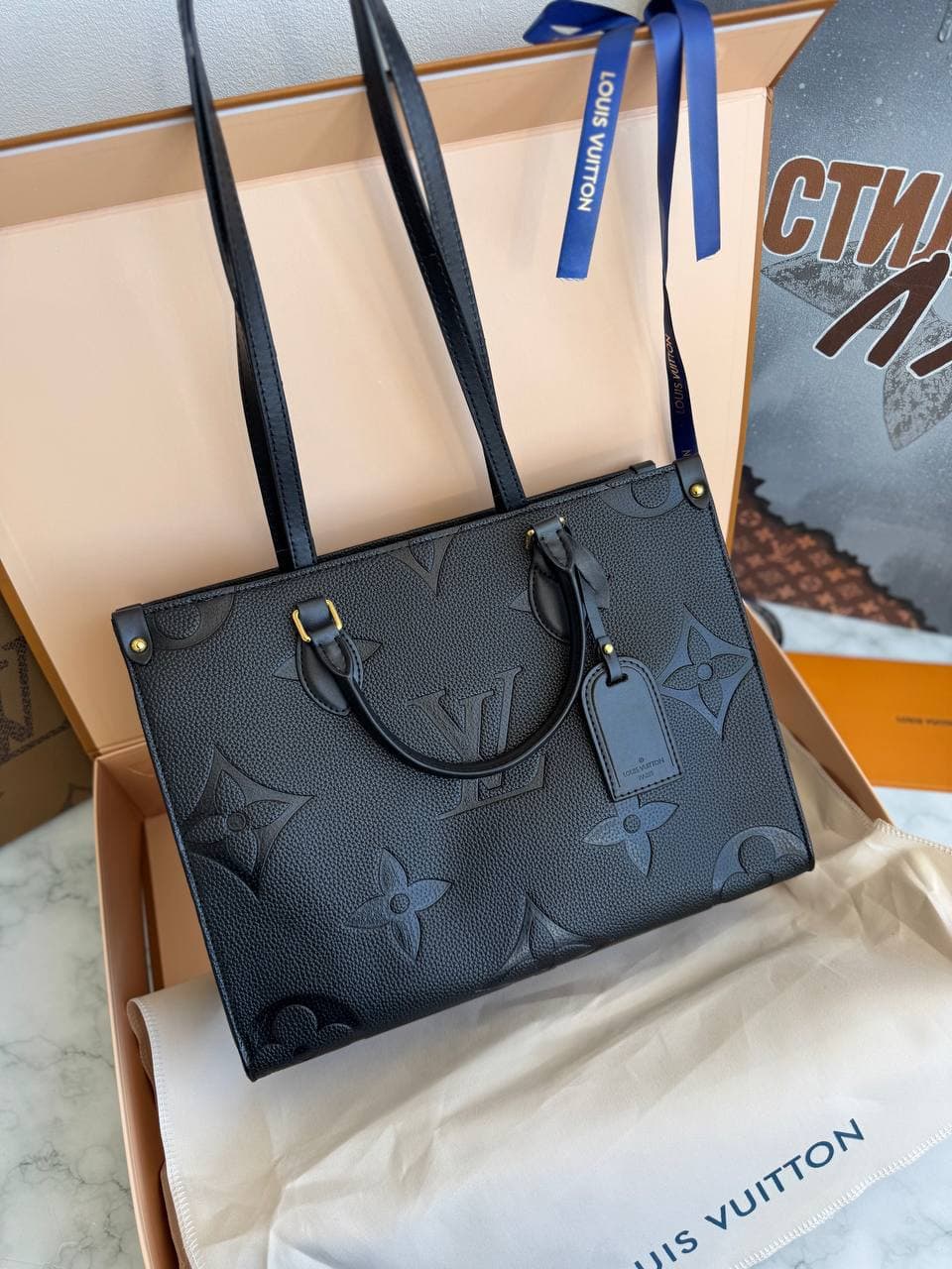 Louis Vuitton OnTheGO Black шопер