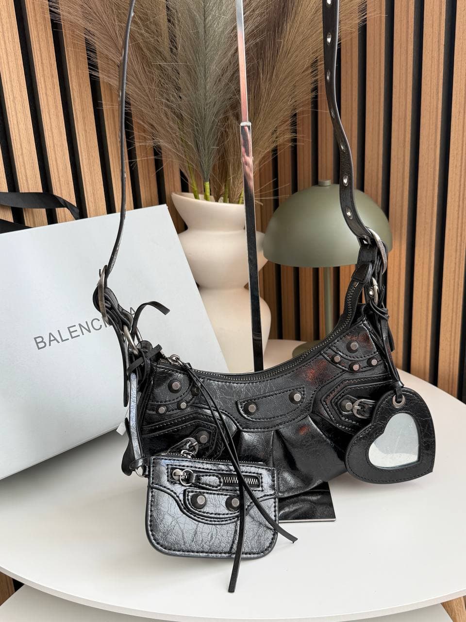 Balenciaga Le Cagole Shoulder Bag жіноча сумка