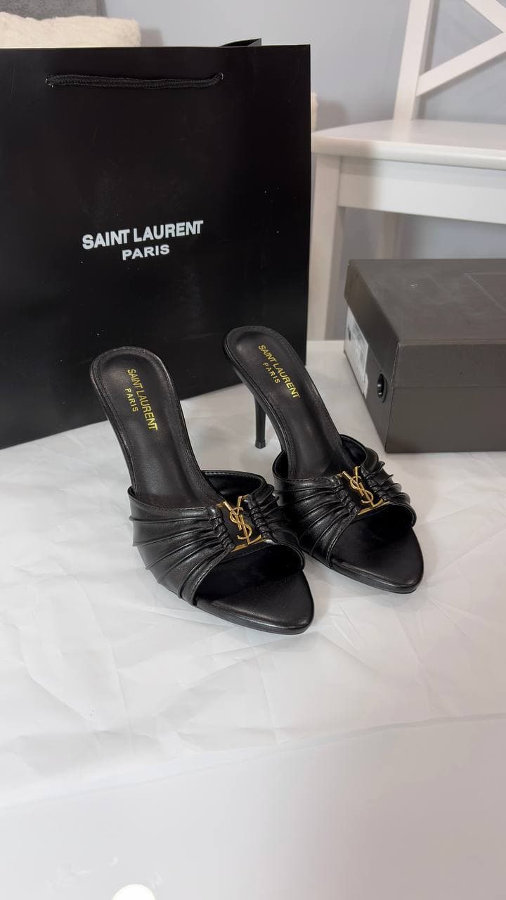 Жіночі мюлі Yves Saint Laurent