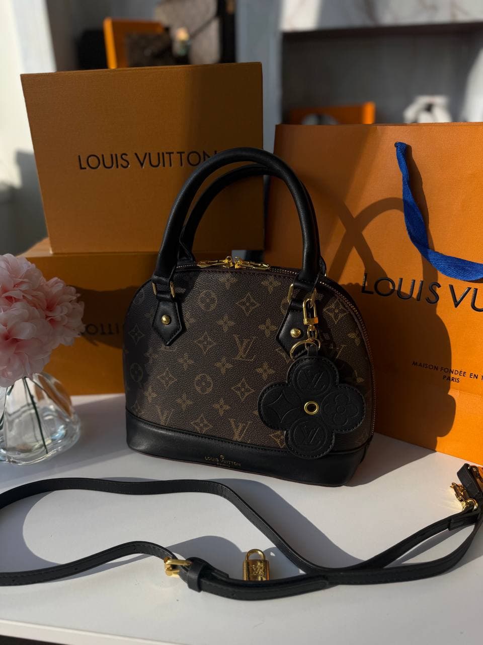 Louis Vuitton Alma